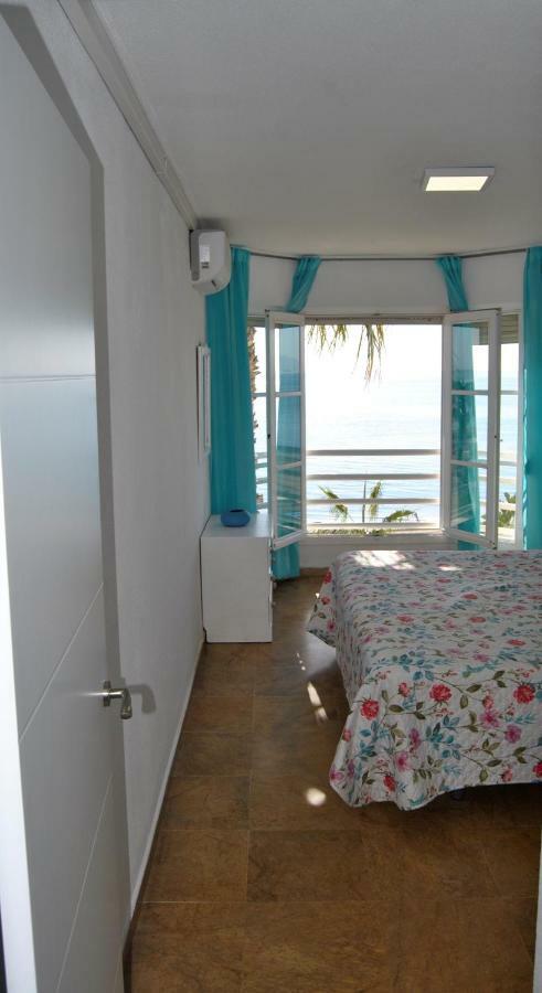 Apartamento Frente Al Mar,Primera Linea Rincón de la Victoria Exterior foto